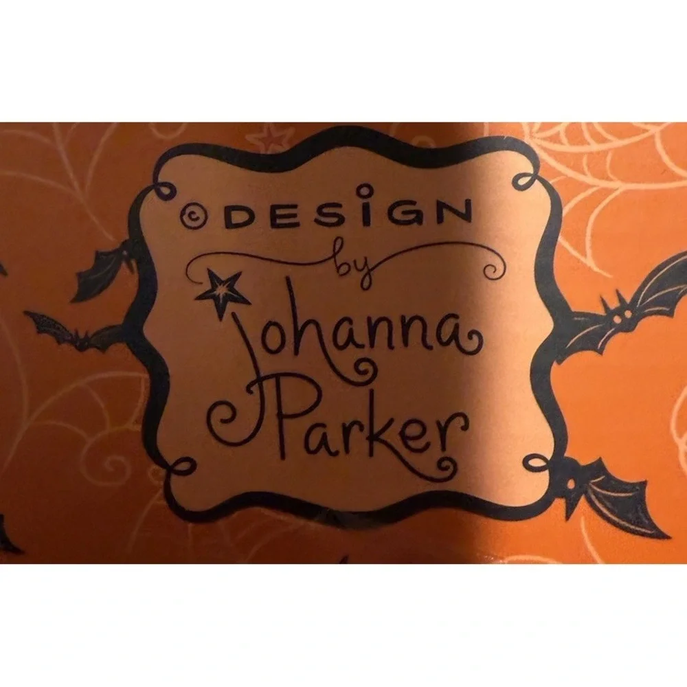 🎃NIB Johanna Parker Nostalgia Ceramic Pumpkin Salt & Pepper Shaker Set